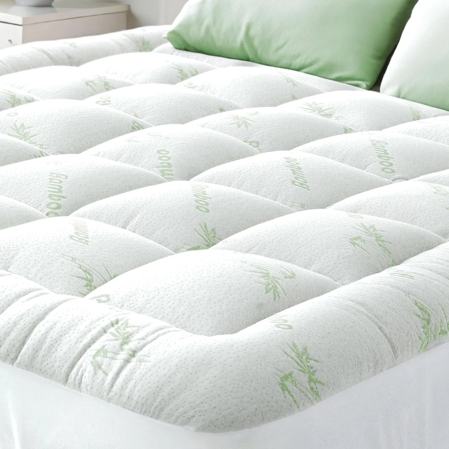 snugclouds Bamboo Mattress Topper